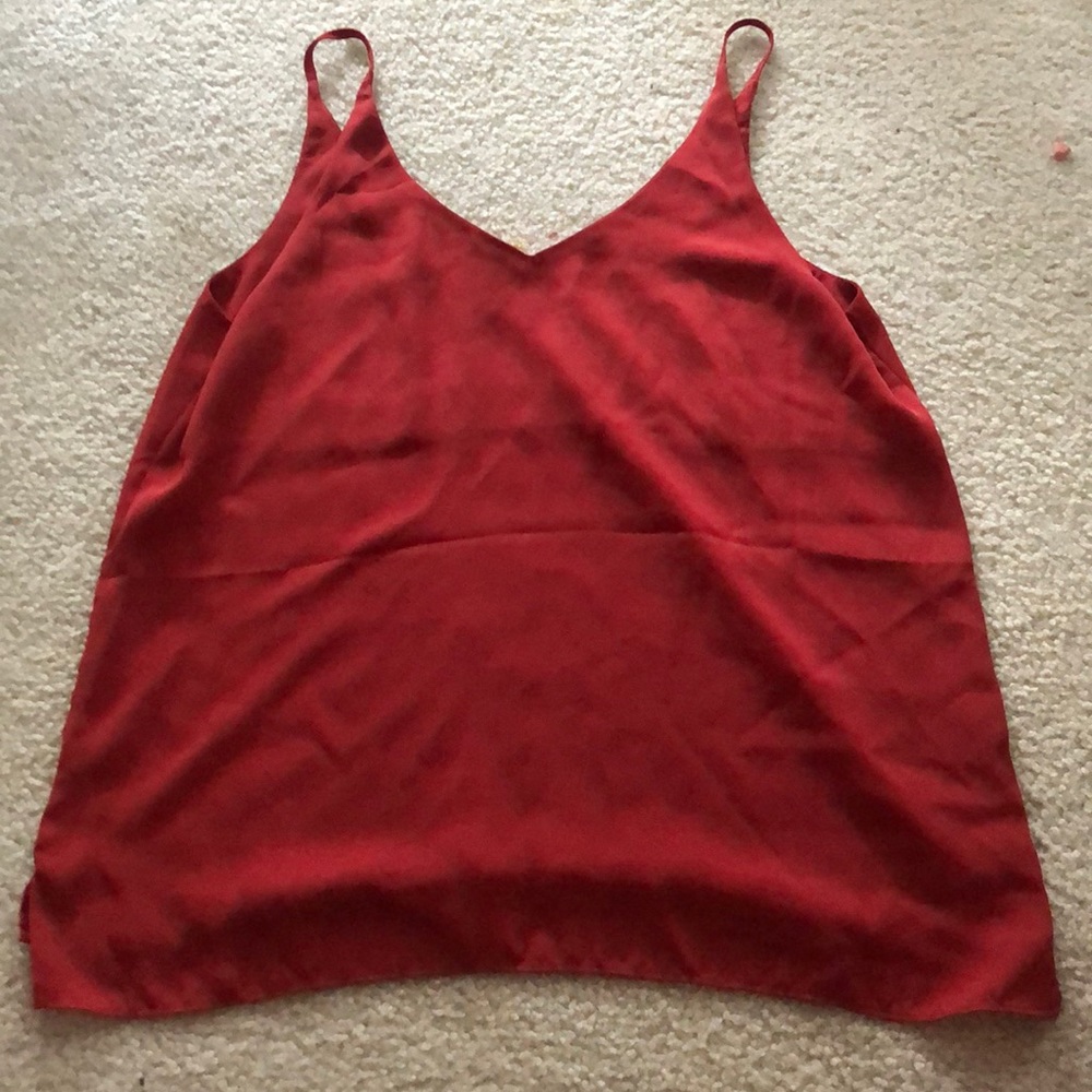 brick red flowy tank